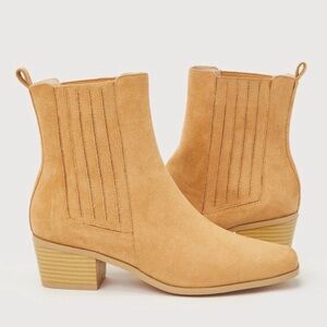 Lulus Thatcher Almond Suede Ankle Boots Size 10 EUC